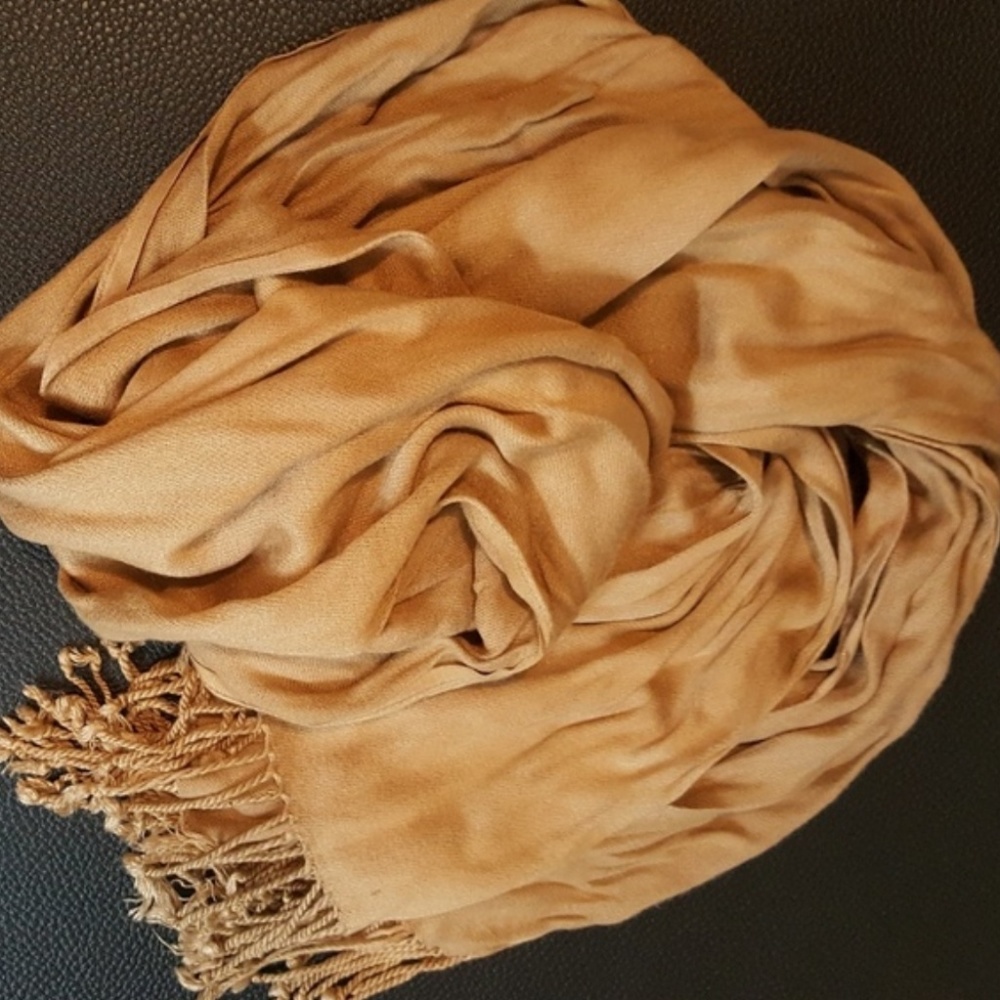 NWOT Oversized Scarf/Wrap